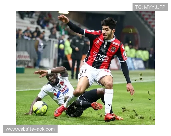 斯特拉斯堡签下亚辛，法乙新锐登陆法甲